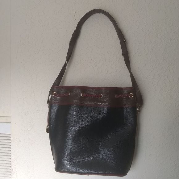Vintage Dooney And Bourke Bucket Bag - Picture 6 of 8